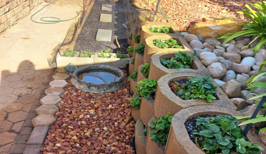 5 Bedroom Property for Sale in Dana Bay Western Cape